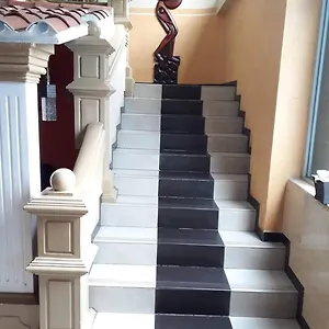 hostal-zamorano-quito.hotelsquito.com/